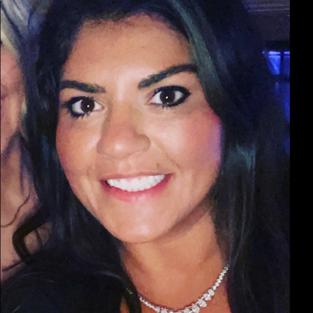 Meet your Posher, Stephanie